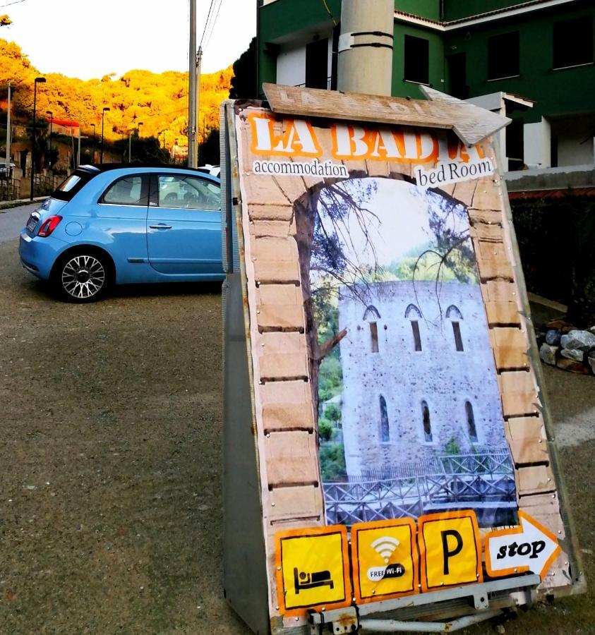 Hotel La Badia Mesina Exterior foto